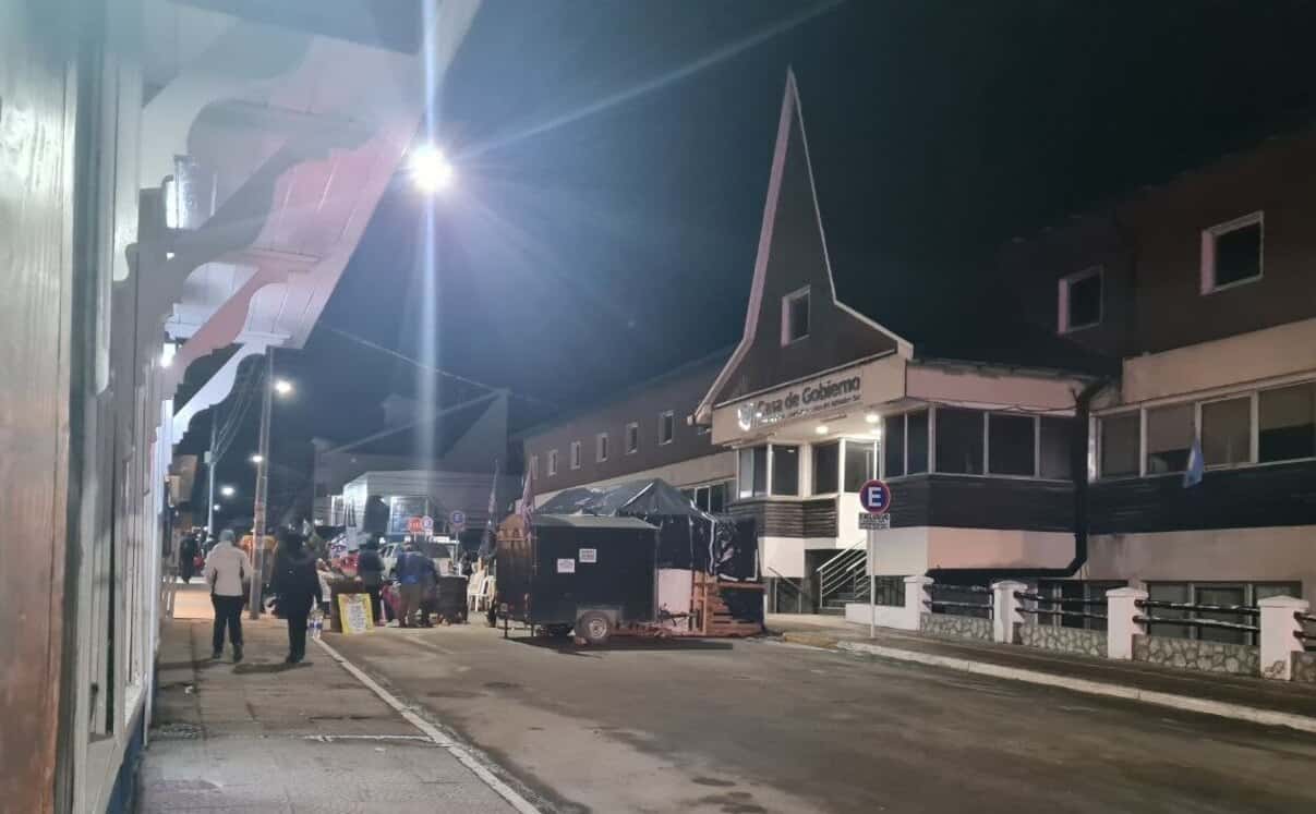 Cámaras empresarias advierten por el impacto del acampe en calle San Martín