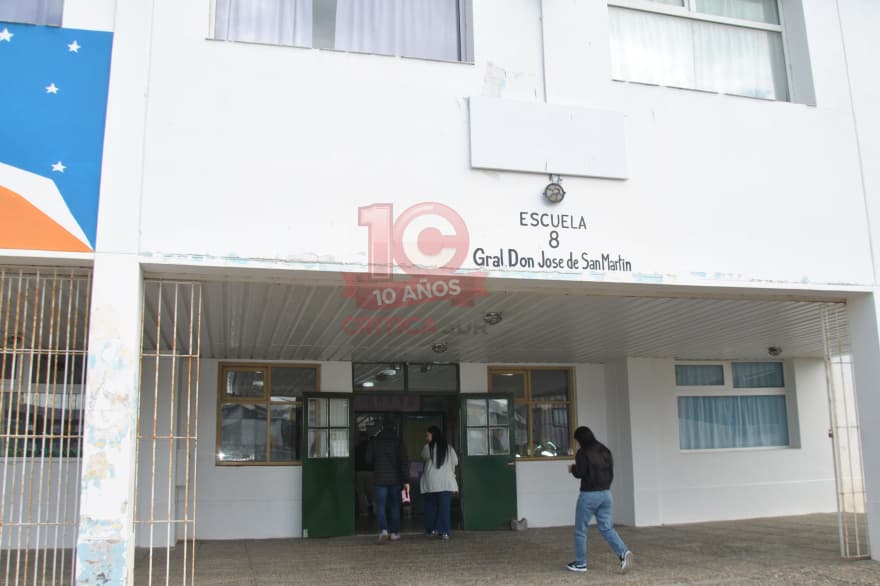 Escuela 8 de Río Grande, sin gas: padres se convocan este jueves para reclamar al GobiernoEste miércoles culminan trabajos de readecuación de la instalación de gas en la Escuela 8 de Río Grande