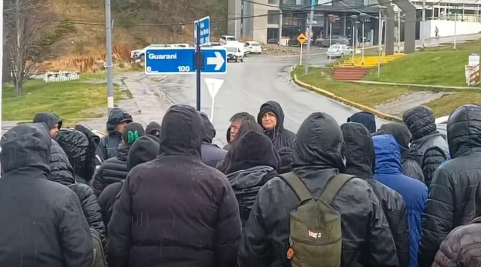 Con reclamos, ATE marchó en Ushuaia