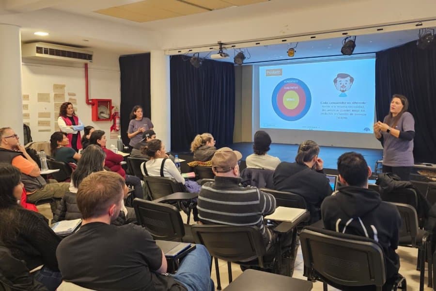 Más de 200 emprendedores fueguinos participaron de jornada para fortalecer su gestión financiera