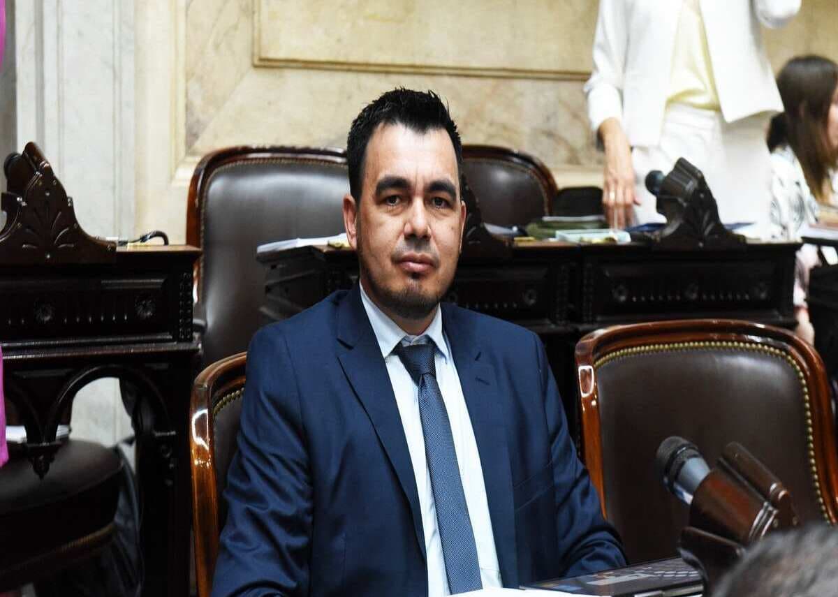 Rodríguez impulsa la enseñanza obligatoria de la Causa Malvinas en todo el país