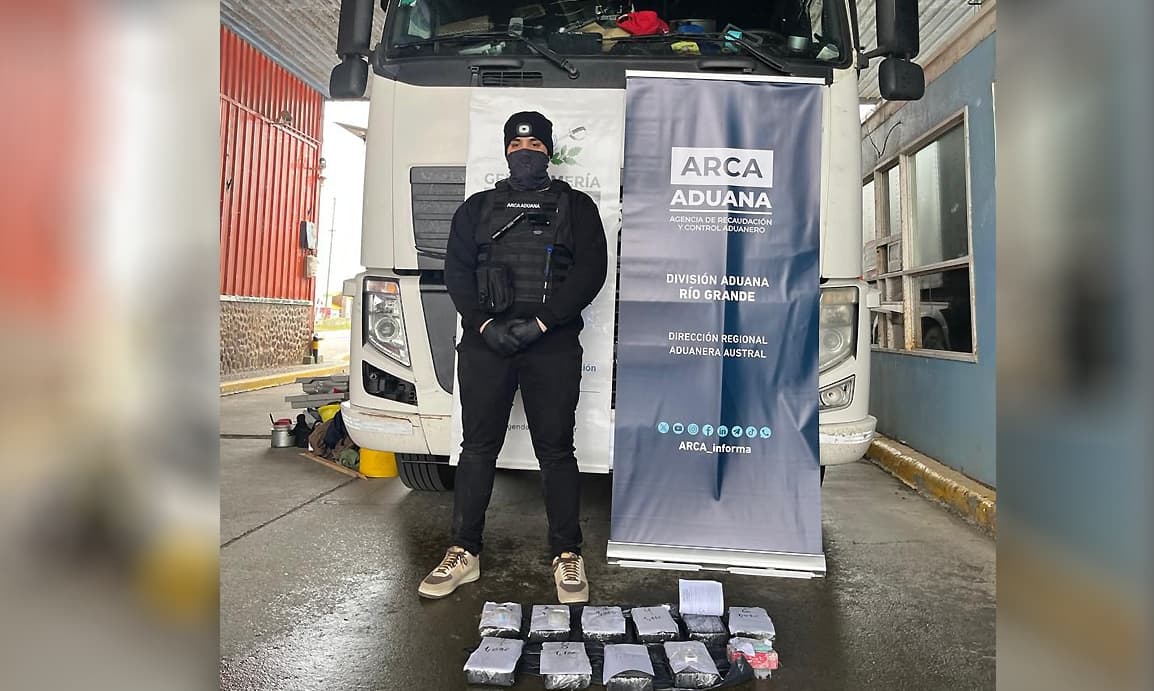 Paso San Sebastián: incautaron 11 kg de cocaína y 200 pastillas de metadona