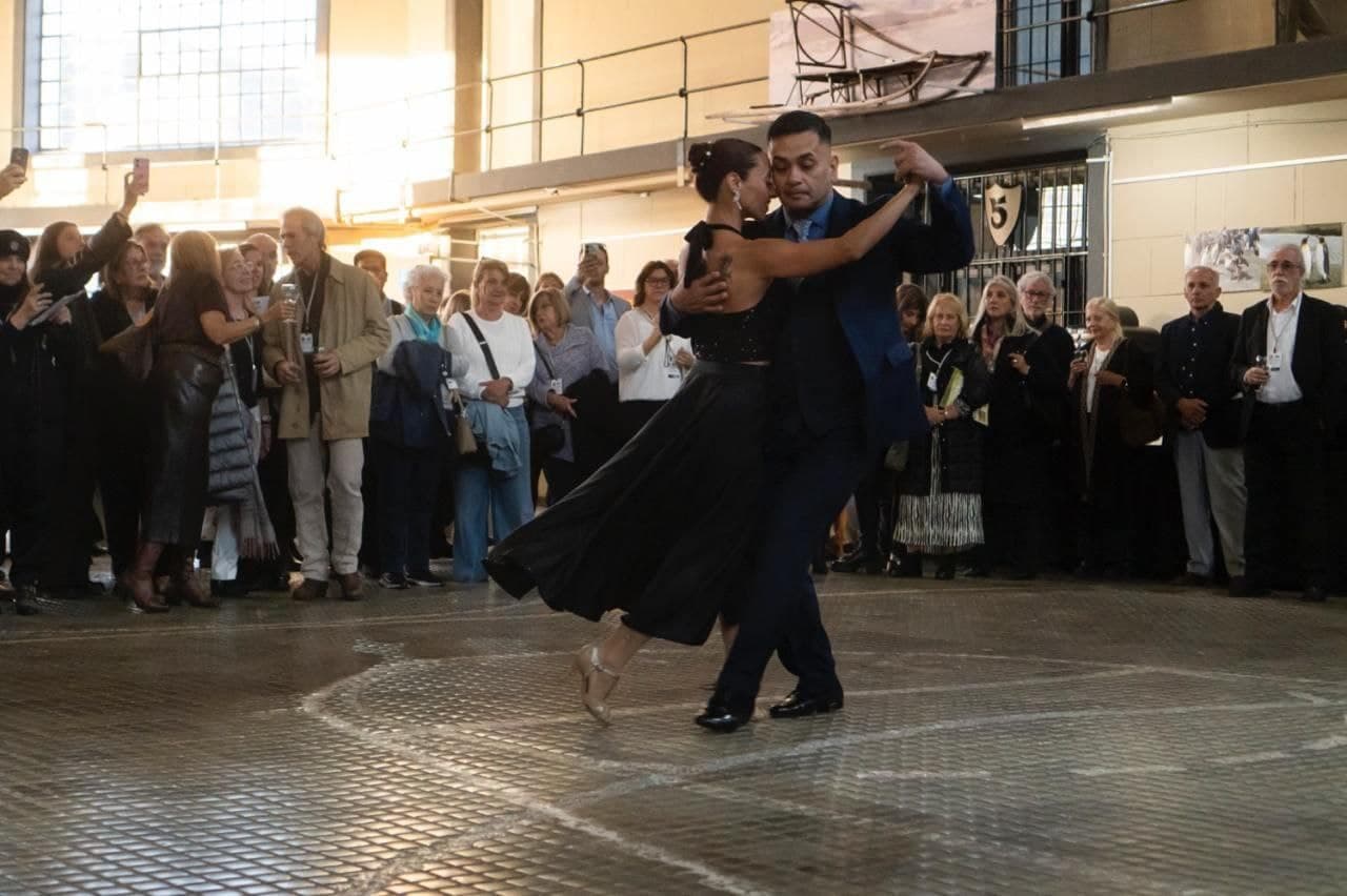 VI Bienal Internacional de Arte Contemporáneo de Argentina