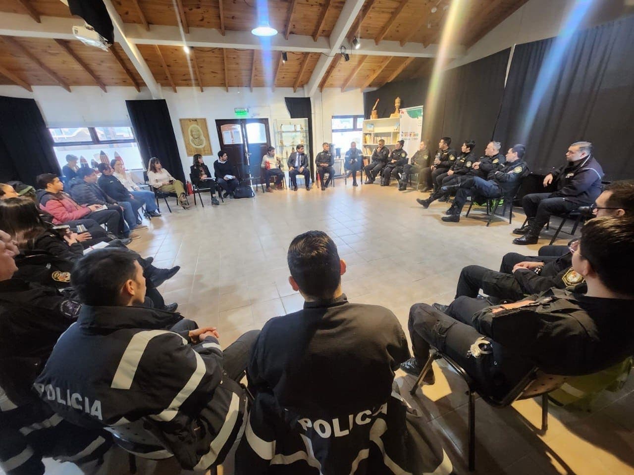 Tolhuin: refuerzan capacitación policial en violencia doméstica