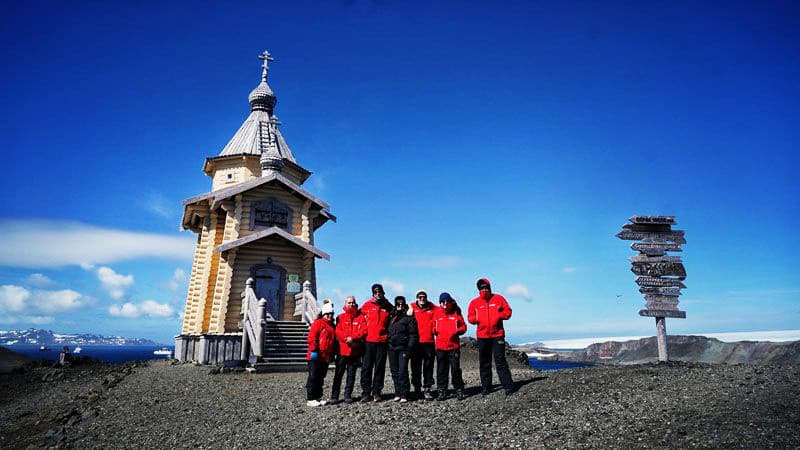 Chile refuerza su despliegue antártico con apoyo británico