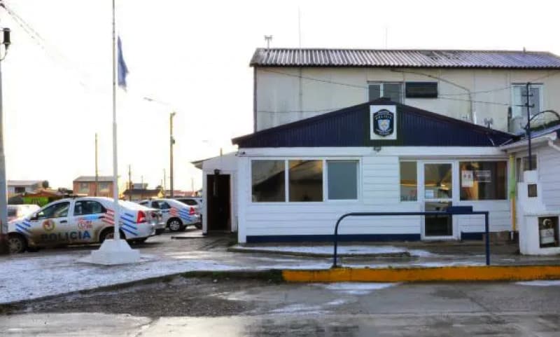 Dos detenidos por intento de robo de un auto en Río Grande