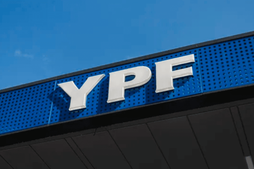YPF anunció que va a mantener estables los precios de los combustibles por 45 días