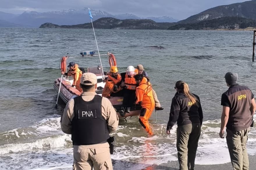 Rescataron a una mujer que realizaba una caminata en la ‘senda costera’ del Parque Nacional