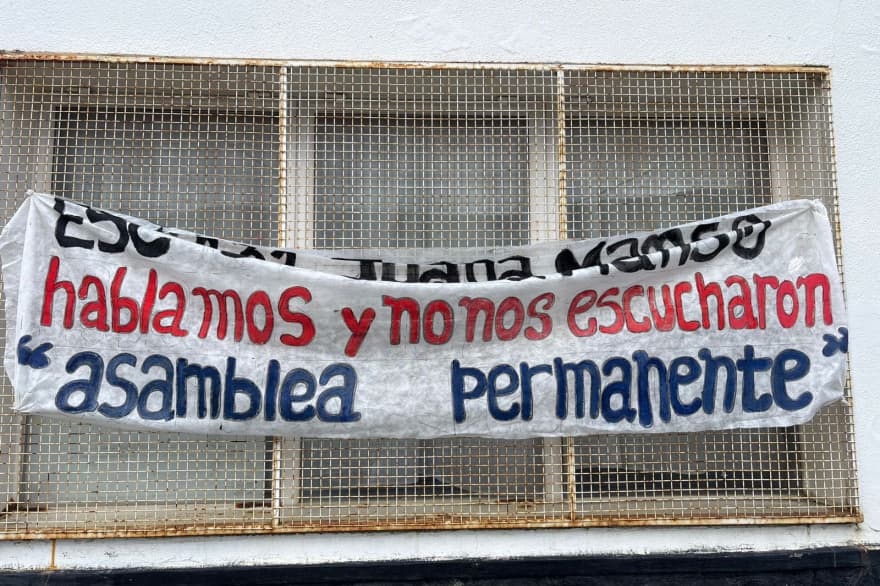 “Queremos volver a aulas que cuiden, no que enfermen”: fuerte carta abierta del personal de la Escuela 31