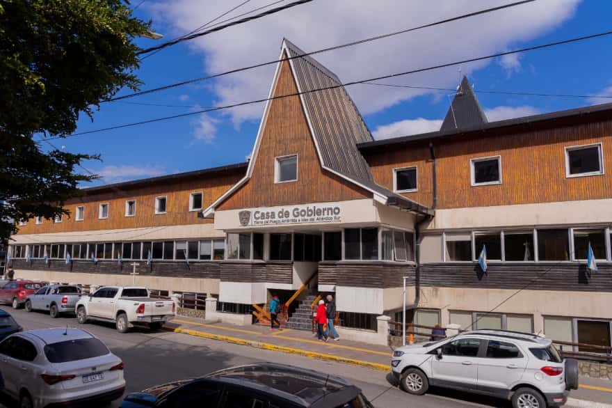 Tierra del Fuego acordó un anticipo financiero de 45 mil millones de pesos con el Gobierno nacional