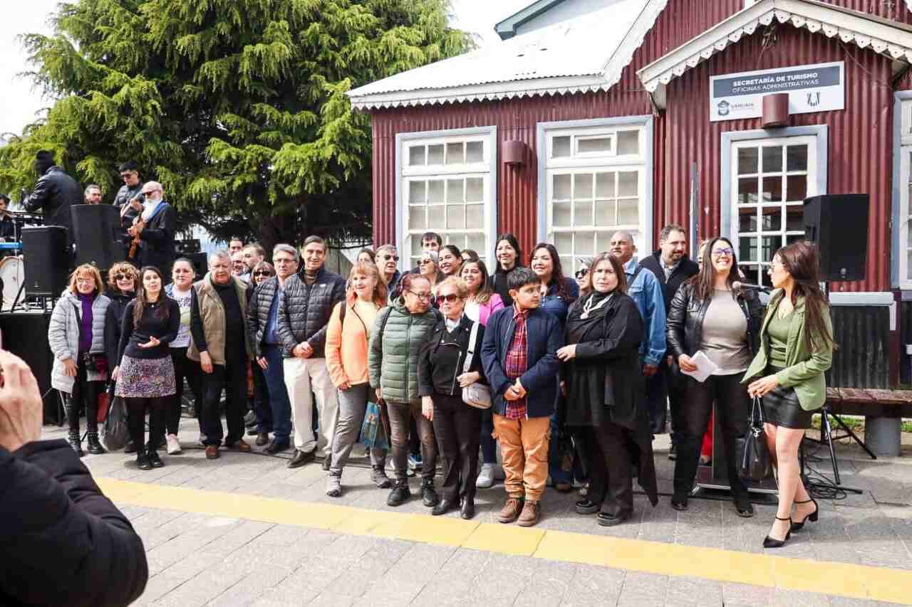 La Municipalidad de Ushuaia impulsó el acto en conmemoración del 99° Aniversario de la Biblioteca Popular Sarmiento