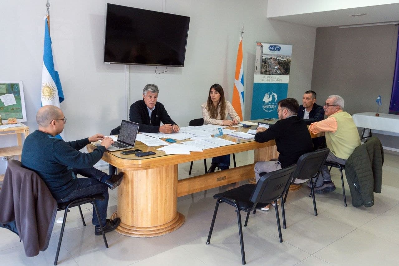 Colazo se reunió con la Cámara de Comercio de Río Grande