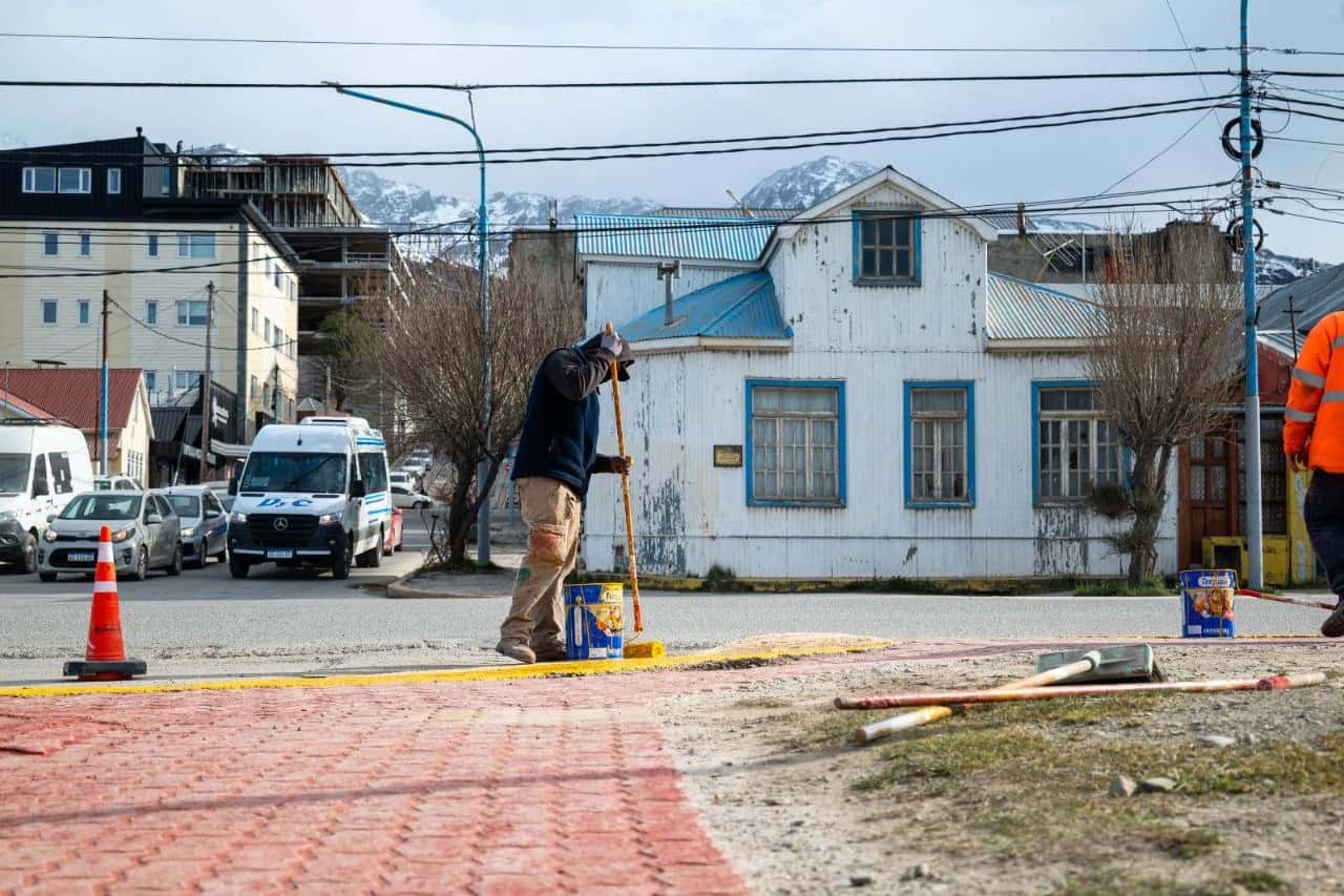 La Municipalidad llevó adelante una jornada de limpieza y puesta en valor de distintos espacios de Ushuaia