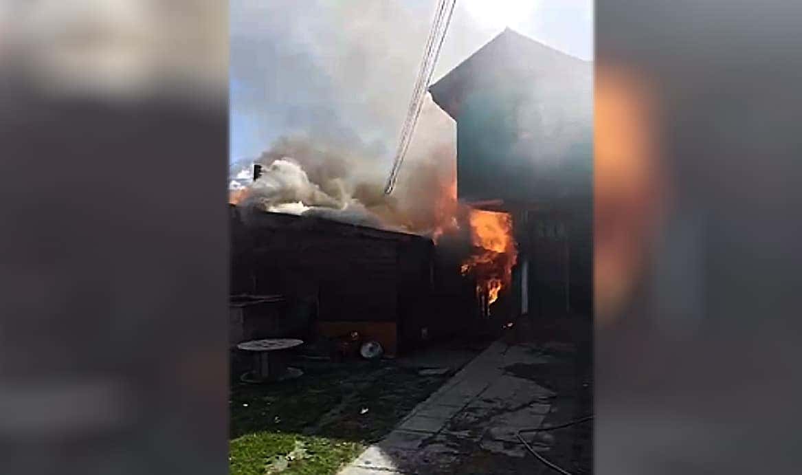 Incendio en Ushuaia: rescataron a cuatro personas